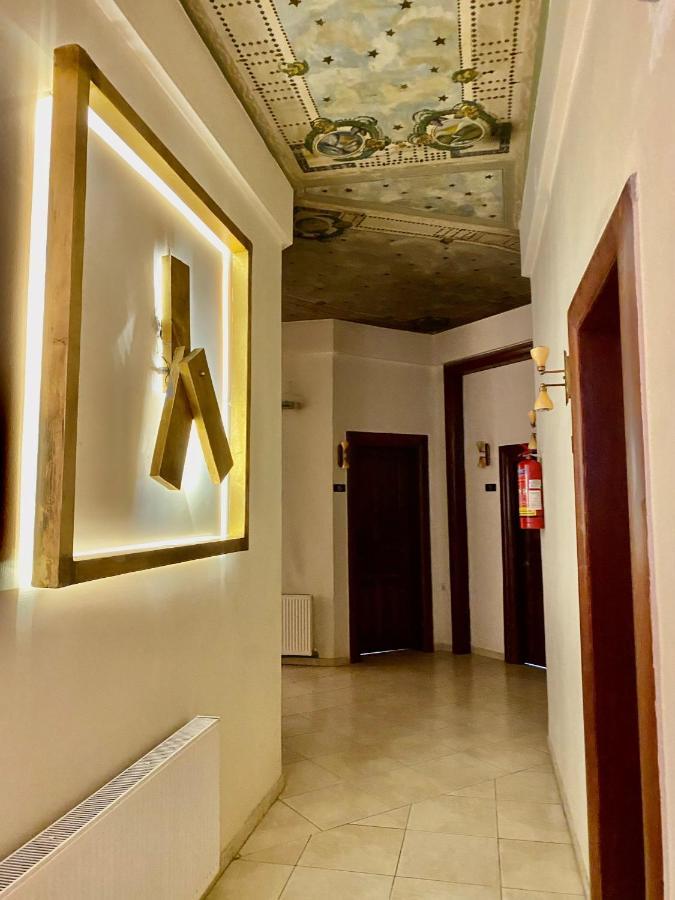 αύγουστος 3* Θεσσαλονίκη